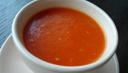 Pittige tomaten/paprika soep